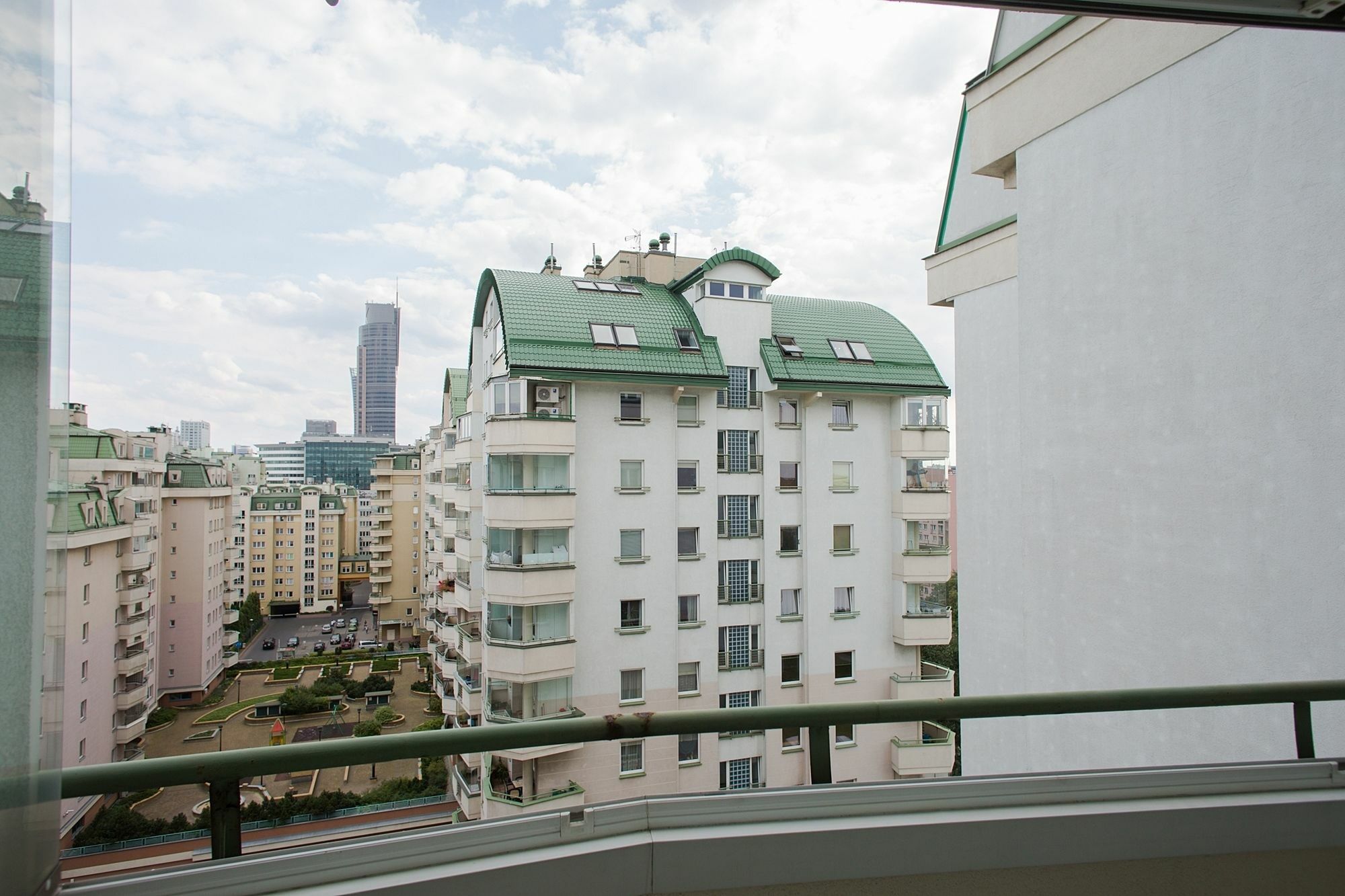 Shortstaypoland Wolnosc Warsaw Exterior photo